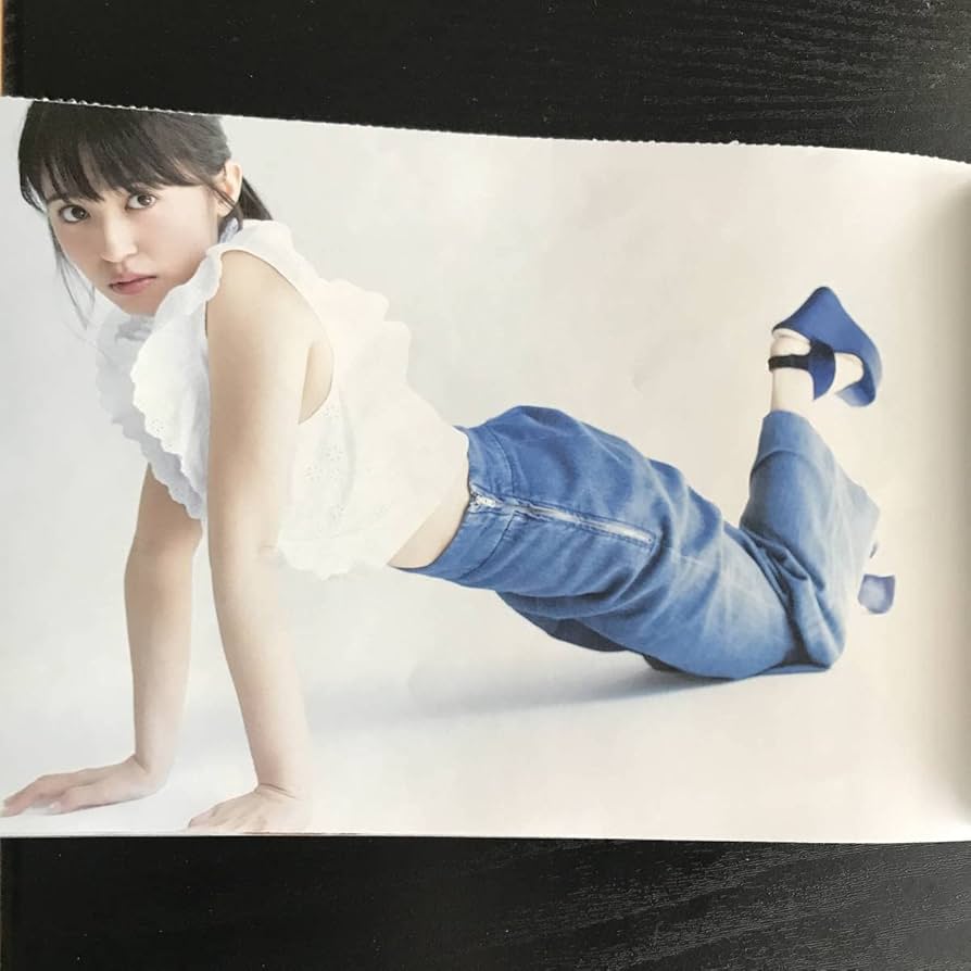 逢田梨香子 クッション 後楽園のサウナすごく良かったです🧖‍♀️🧖‍♀️ 友達と行くの